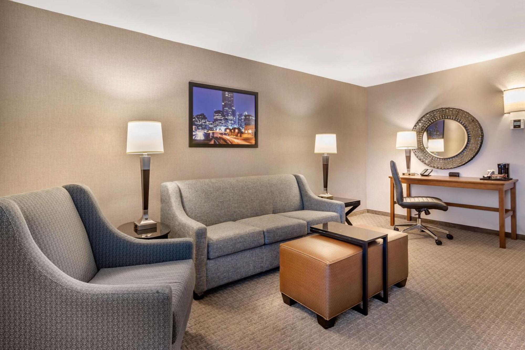 King Suite Sofa Bed,1633005654:JPEG